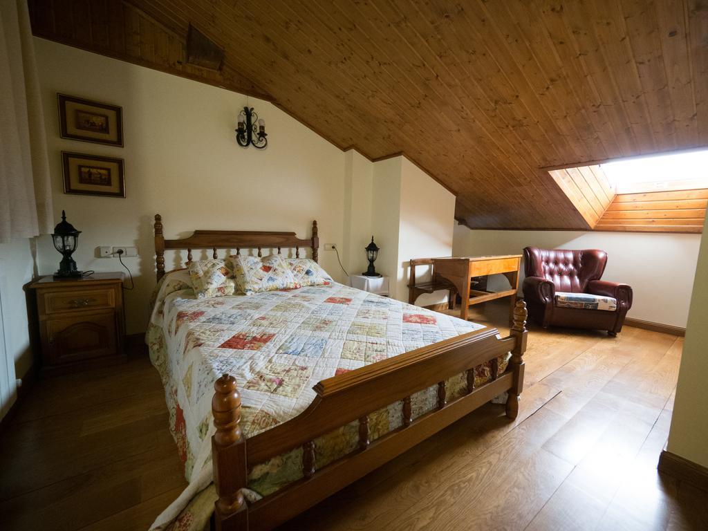 Casa Rural Martxoenea Landetxea Hotel Arruazu Kültér fotó