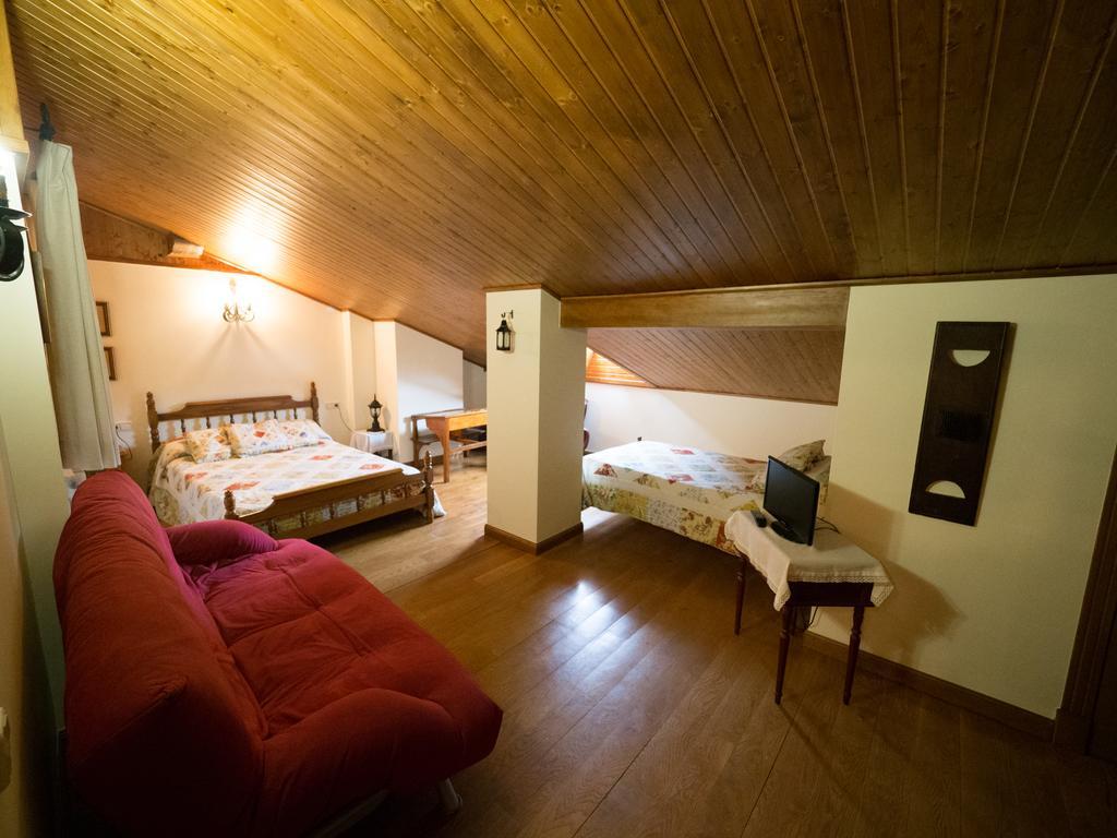 Casa Rural Martxoenea Landetxea Hotel Arruazu Kültér fotó