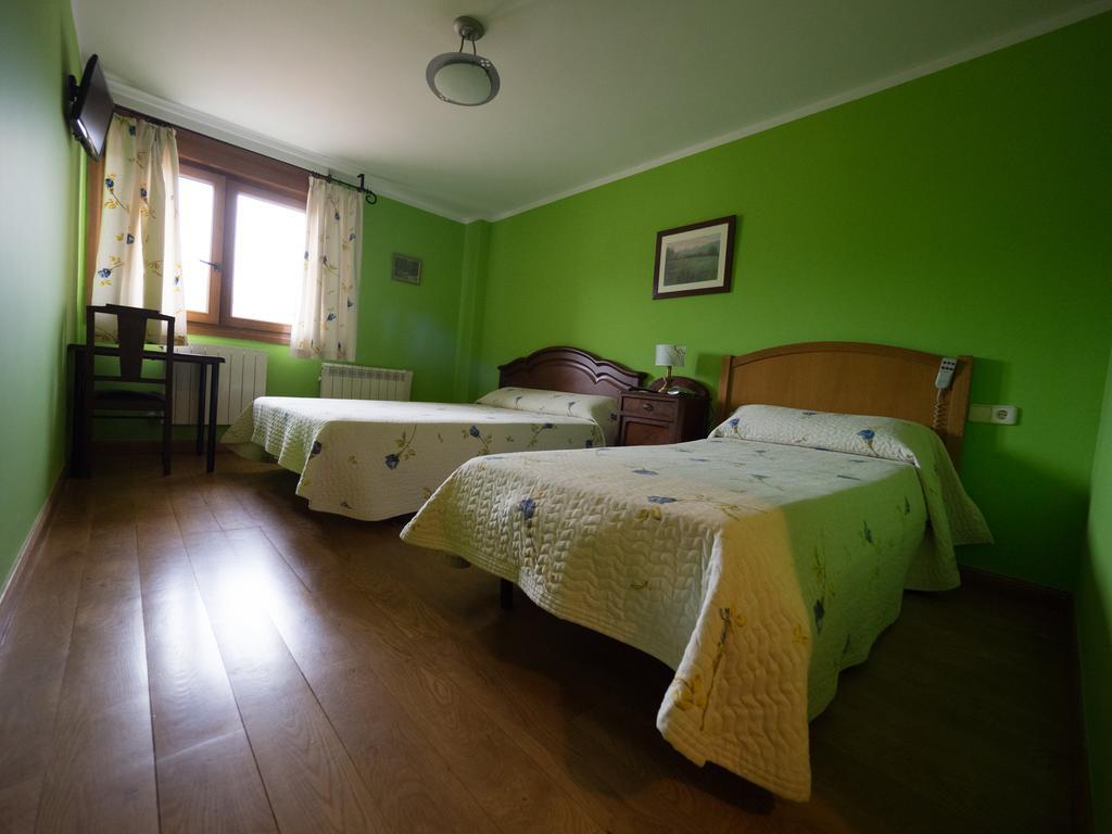 Casa Rural Martxoenea Landetxea Hotel Arruazu Kültér fotó
